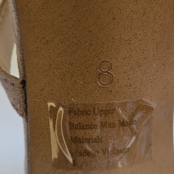 Kelly & Katie Heels - Picture 13 of 14